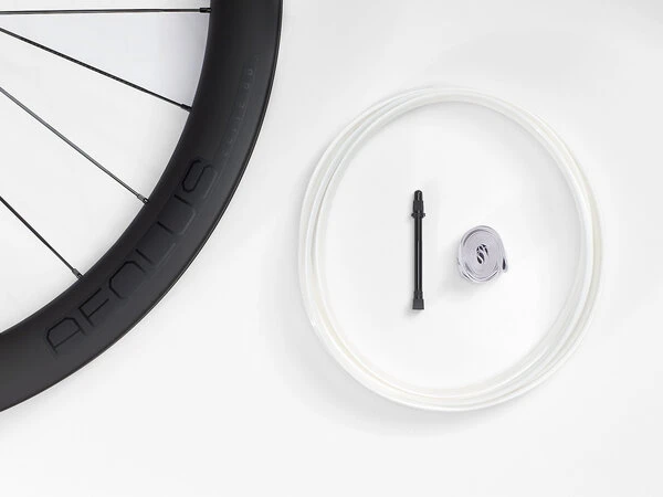 BONTRAGER Aeolus Elite 50 TLR Disc Road Rear 7 BONTRAGER Aeolus Elite 50 TLR Disc Road Rear - Image 5