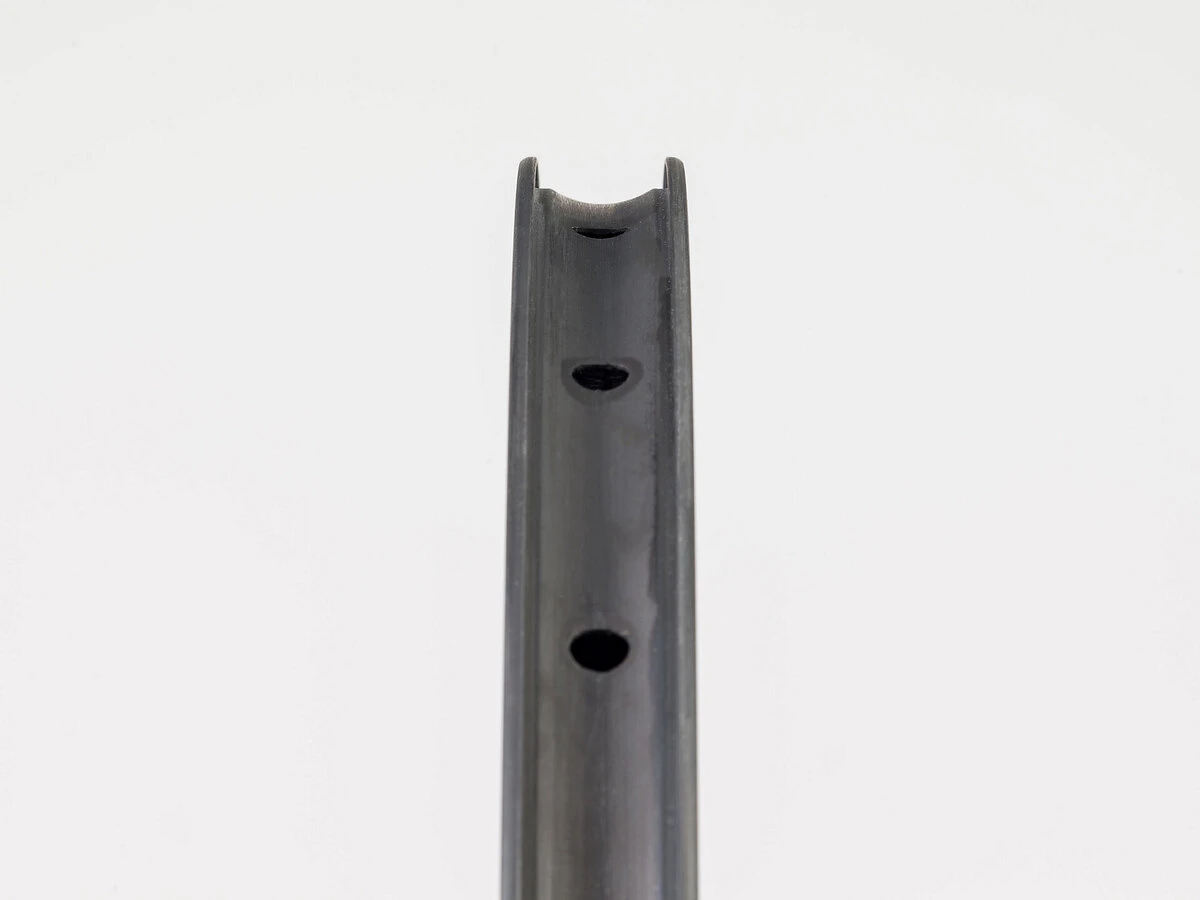 Bontrager Aeolus Pro 3V TLR Boost Disc Rear Road Wheel 6 Bontrager Aeolus Pro 3V TLR Boost Disc Rear Road Wheel - Image 4