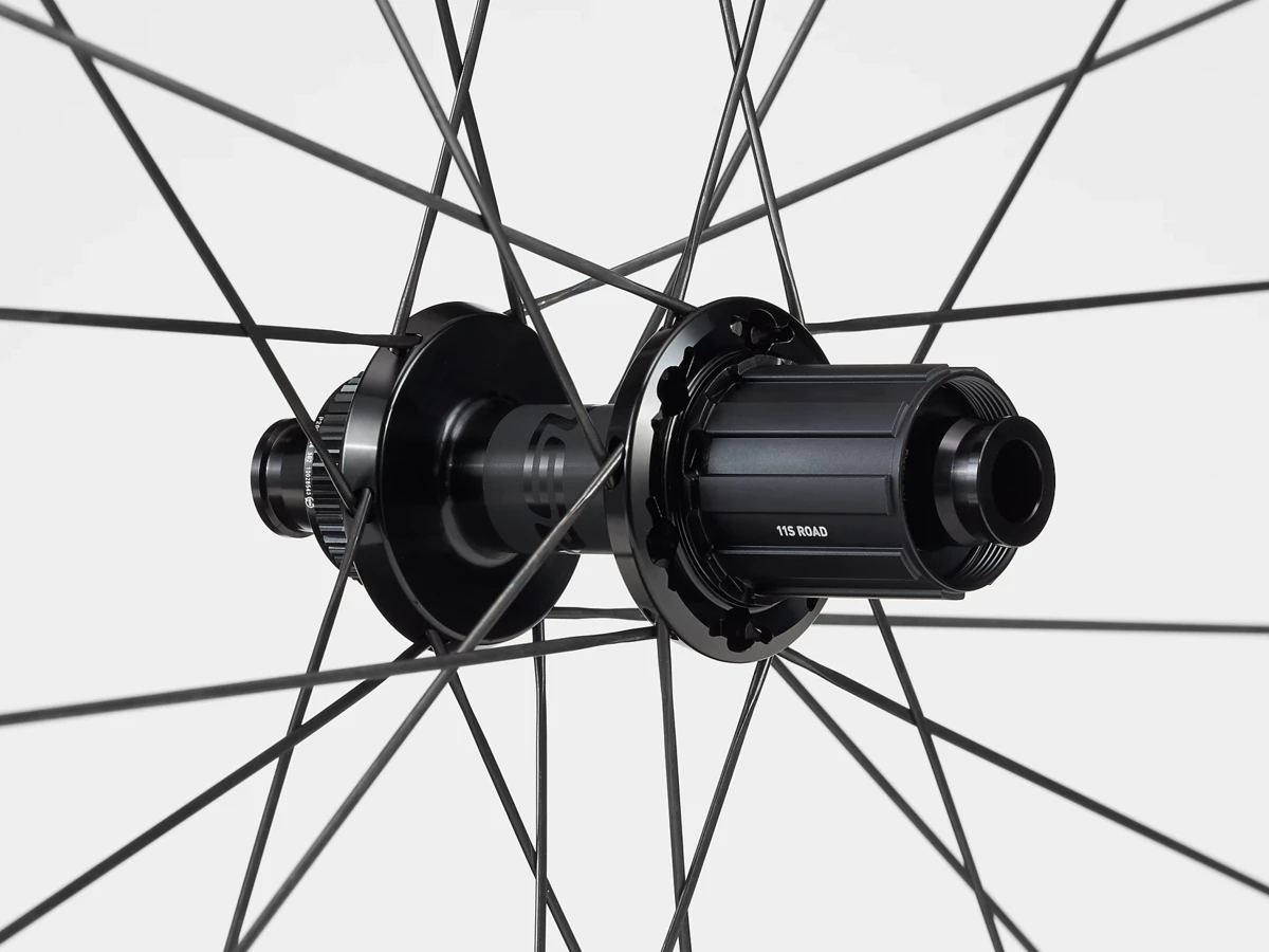 Bontrager Aeolus RSL 62 TLR Disc Road Rear 4 Bontrager Aeolus RSL 62 TLR Disc Road Rear - Image 2