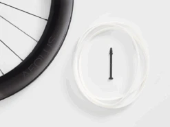 Bontrager Aeolus RSL 62 TLR Disc Road Rear 11 Bontrager Aeolus RSL 62 TLR Disc Road Rear -Bontrager bontrager aeolus rsl 62 tlr disc road front wheel 392098 14 2