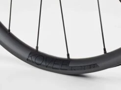 BONTRAGER Kovee Elite 30 TLR Boost 29 MTB Wheel Front 9 BONTRAGER Kovee Elite 30 TLR Boost 29 MTB Wheel Front -Bontrager bontrager kovee elite 30 tlr boost 29 mtb wheel front 415110 11 1