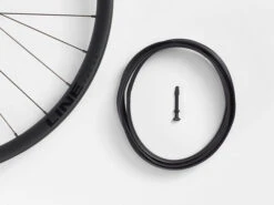 BONTRAGER Line Pro 30 TLR Boost 27.5 MTB Rear 11 BONTRAGER Line Pro 30 TLR Boost 27.5 MTB Rear -Bontrager bontrager line pro 30 tlr boost 27.5 front wheel 383439 11 1