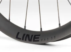 Bontrager Line Pro 30 TLR Boost 27.5 MTB Front -Bontrager bontrager line pro 30 tlr boost 27.5 front wheel 383439 13 2