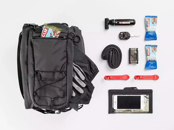 BONTRAGER MIK Utility Trunk Bag With Panniers 4 BONTRAGER MIK Utility Trunk Bag With Panniers - Image 2